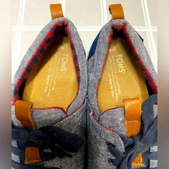 Toms Womens Sz 8 Chambray Del Rey Navy Lace Up Shoes Leather Type Accents - Picture 6 of 10